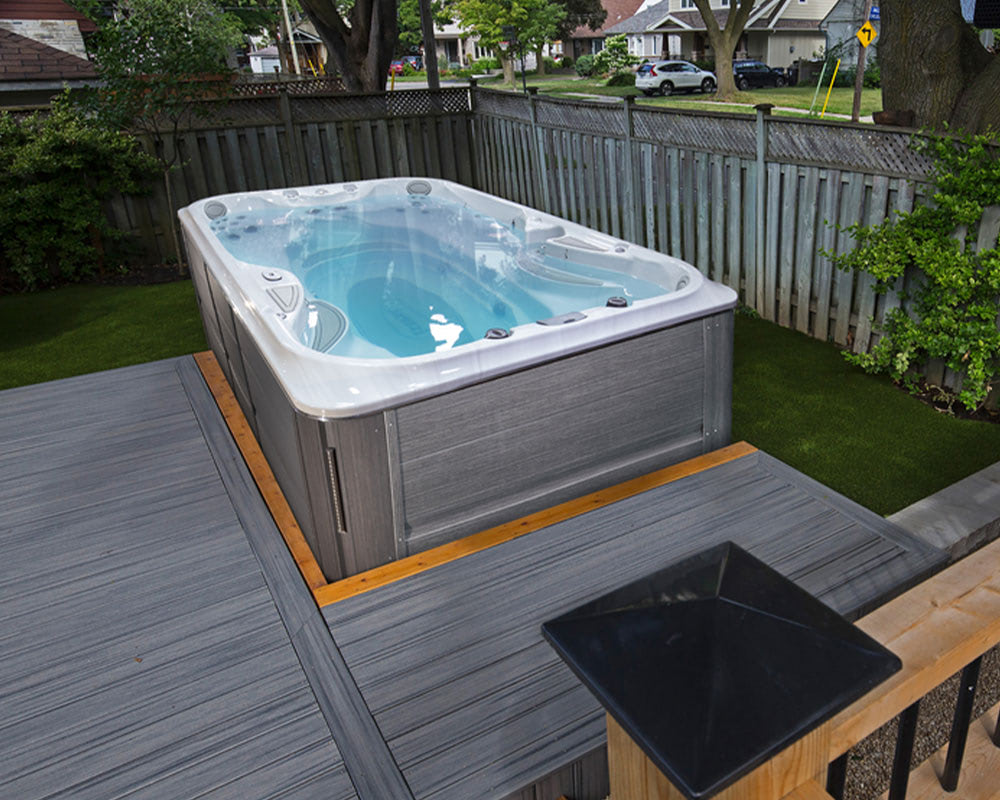 Jacuzzi Swim Spa Lifestyle Image